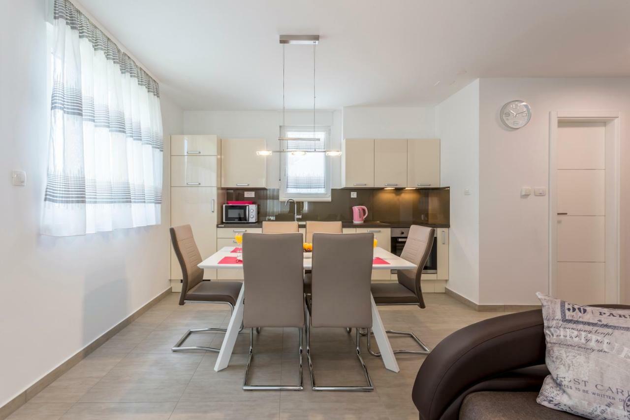 Apartments Villa 19 珀德垂那 外观 照片