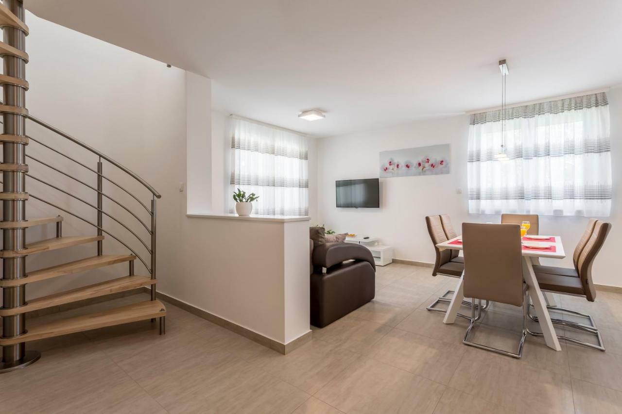 Apartments Villa 19 珀德垂那 外观 照片